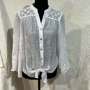 Hope Springs embellished sleeve‎ tie front top, size small, NWT